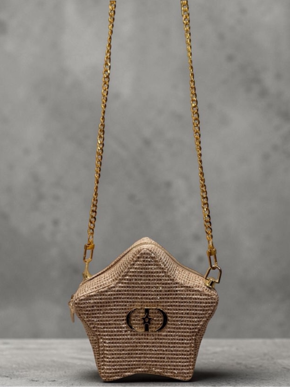 Dior (GWP) Gold Star Makeup Pouch Converted Crossbody Bag Chain Strap OS
NIB - Picture 1 of 14